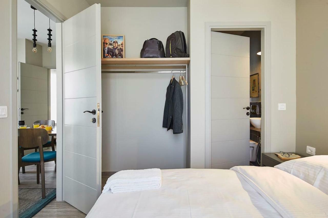 Spacious Suite W. Huge Balcony + Acropolis View Aten Exteriör bild