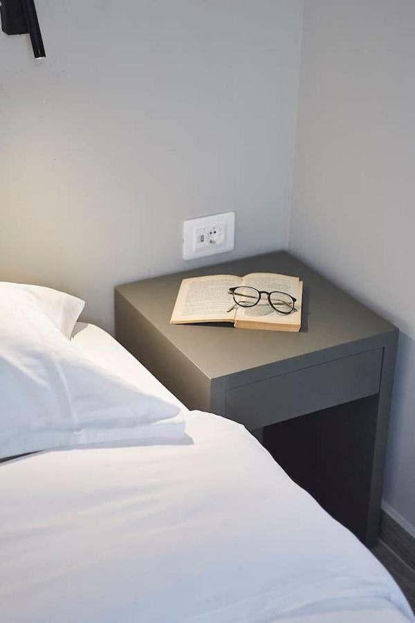 Spacious Suite W. Huge Balcony + Acropolis View Aten Exteriör bild